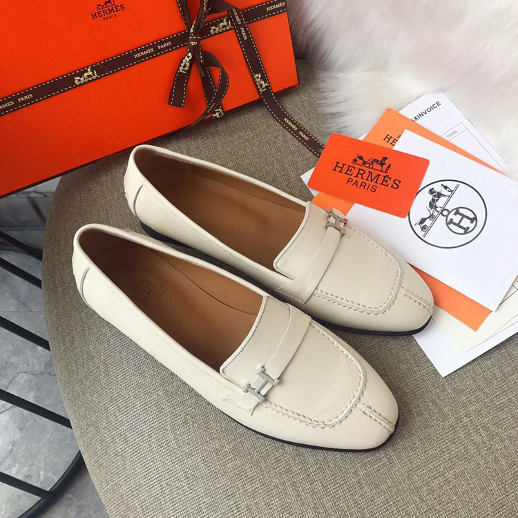 HERMES 에르메스 클래식 뉴시즌 로퍼 화이트 H182148Z 52360