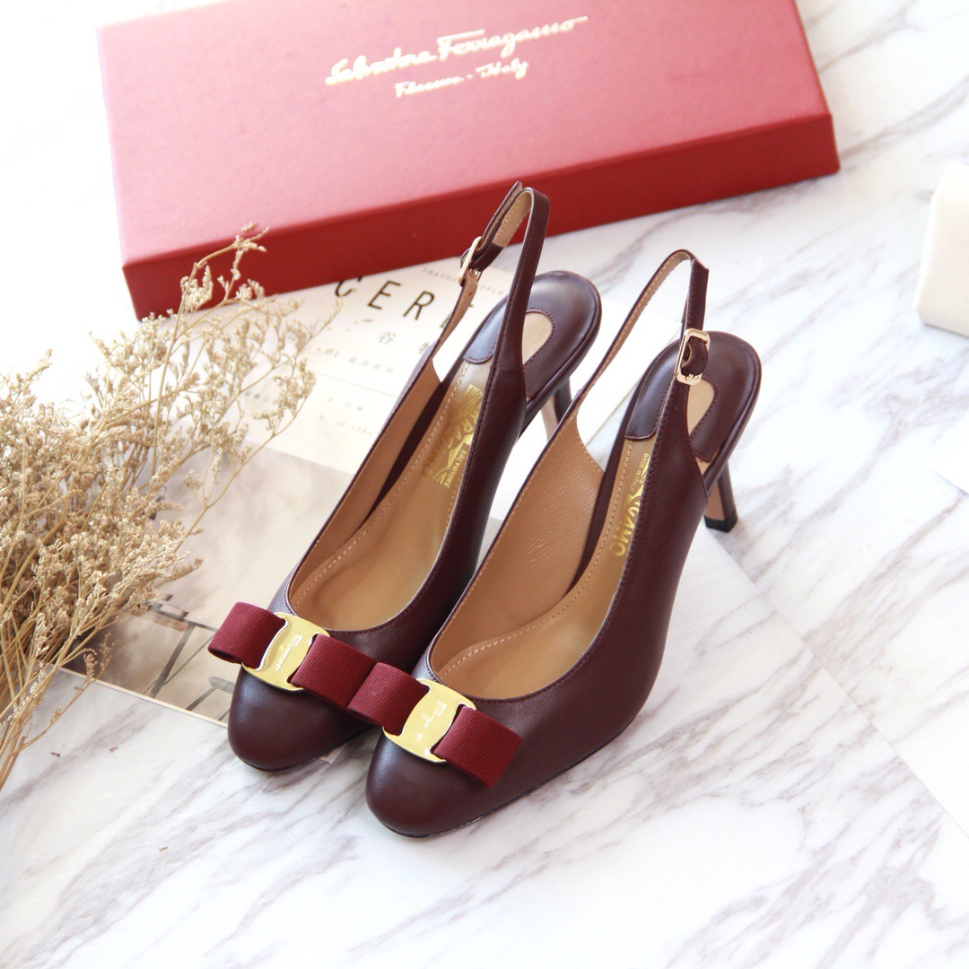 FERRAGAMO 페레가모 바라 보우 슬링백 01P845 714973