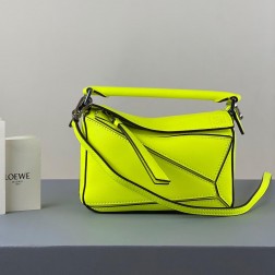 LOEWE 로에베 미니 퍼즐백