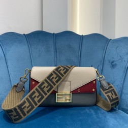 FENDI 펜디 바게트 백