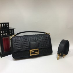 FENDI 펜디 바게트백 라지