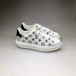 LOUIS VUITTON 루이비통 스니커즈