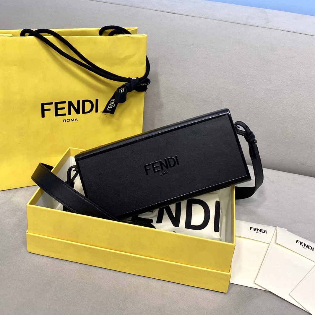 FENDI 펜디 가로형 박스