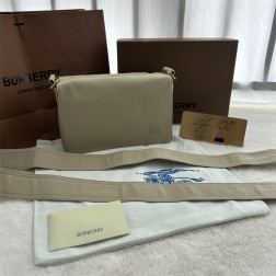 버버리 숄더백 9938