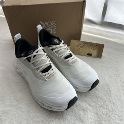 로에베 스니커즈 9019